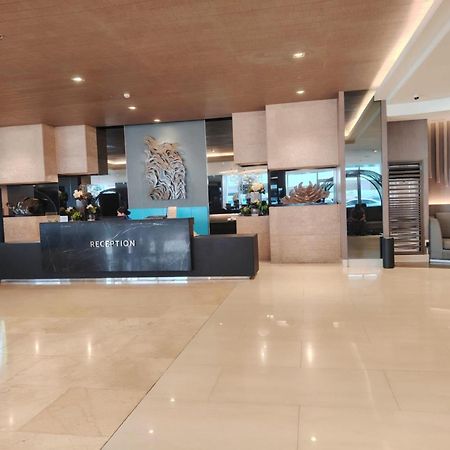 Shore One Condotel At Mall Of Asia, Philippines Pasay Exterior photo