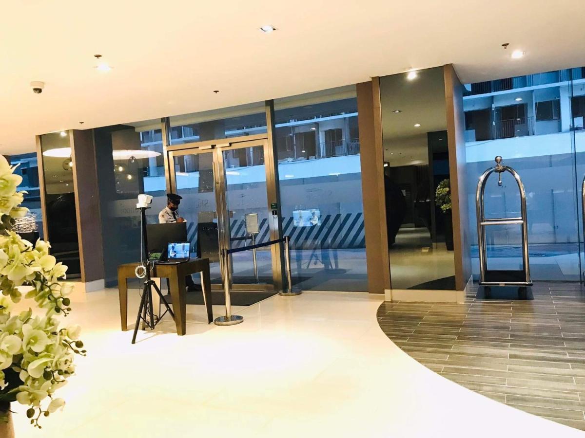 Shore One Condotel At Mall Of Asia, Philippines Pasay Exterior photo