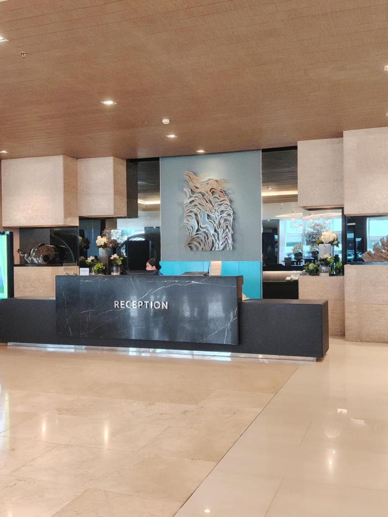 Shore One Condotel At Mall Of Asia, Philippines Pasay Exterior photo